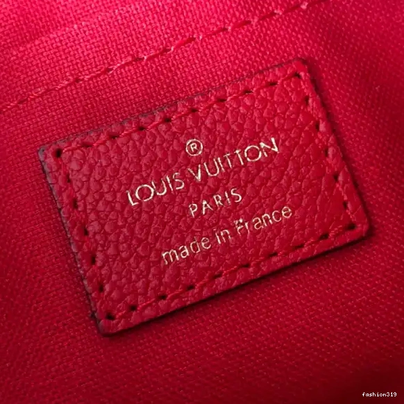 CHANELUTCH Vuitton Louis PALLAS 0424
